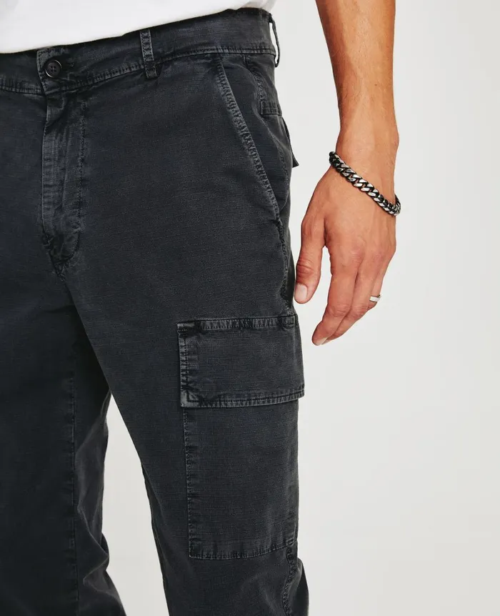 AG Jeans Wells Cargo Sulfur Gunpowder Men Pants AG Jeans Wells Cargo Sulfur Gunpowder Men Pants