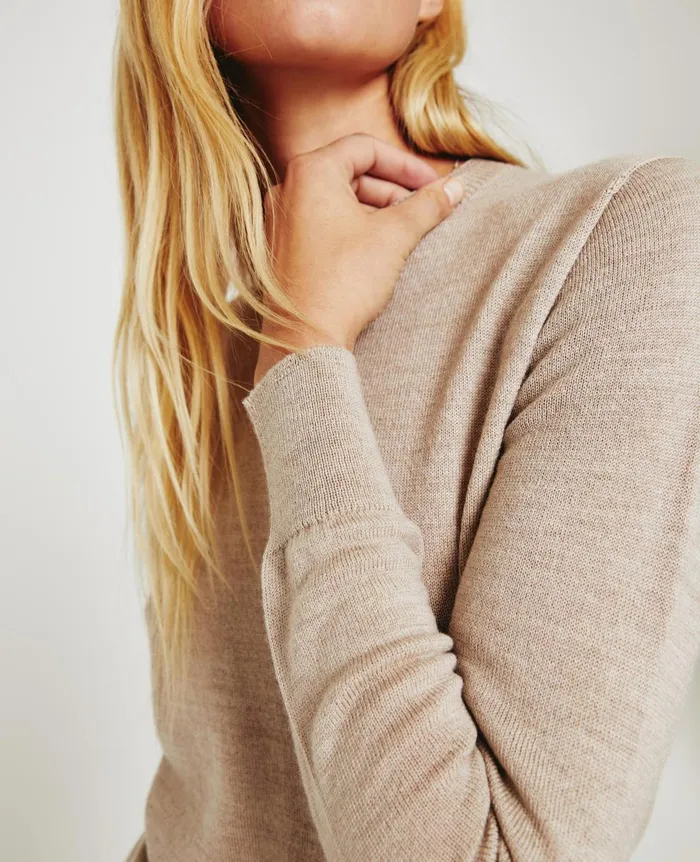 AG Jeans Zuri Crew Oatmilk Women Tops and Shirts AG Jeans Zuri Crew Oatmilk Women Tops and Shirts
