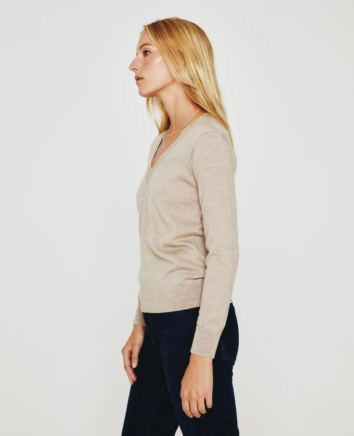 AG Jeans Zuri Vee Oatmilk Women Tops and Shirts AG Jeans Zuri Vee Oatmilk Women Tops and Shirts