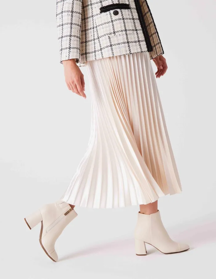 Anne Klein Boyce Bootie Off White Women Shoes