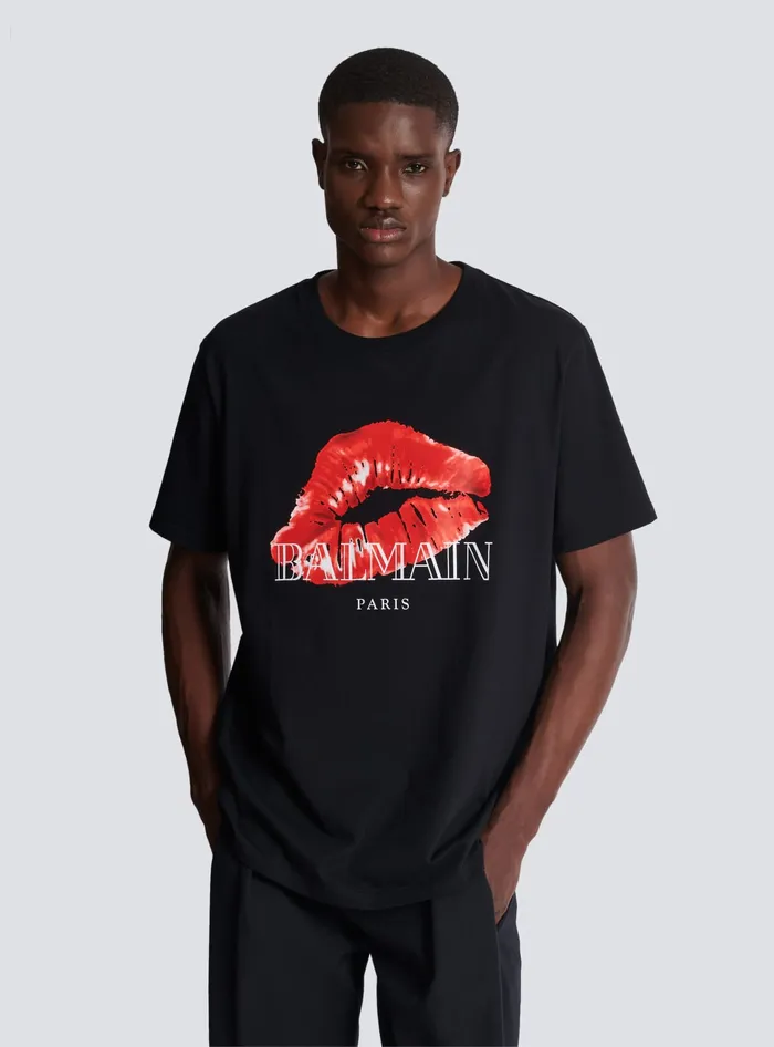 Balmain TShirts Men Relaxed Tshirt With Kiss Print Black