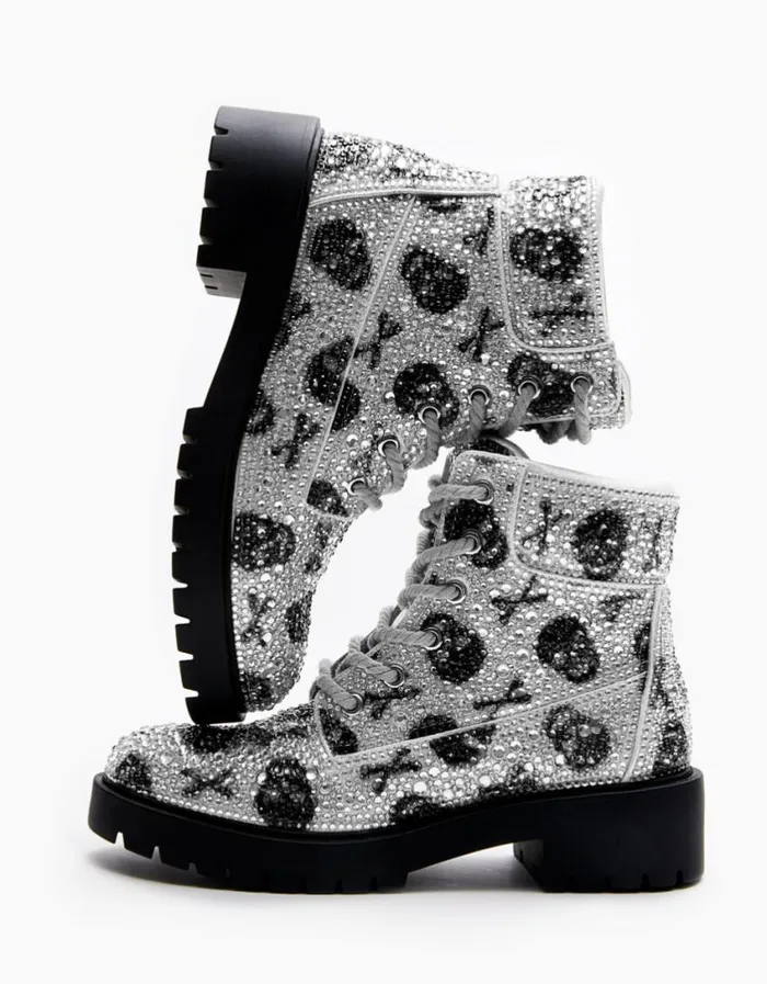 Betsey Johnson Women HUDSN SKULLS Skulls