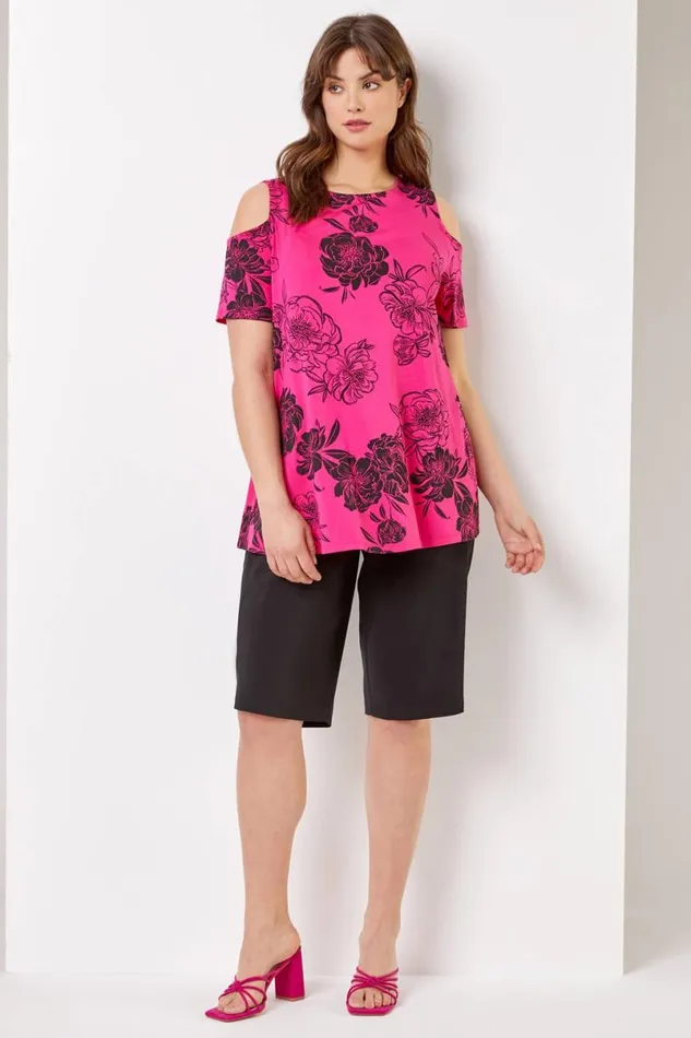 Black Curve Knee Length Elastic Waist Shorts Women Roman Trousers