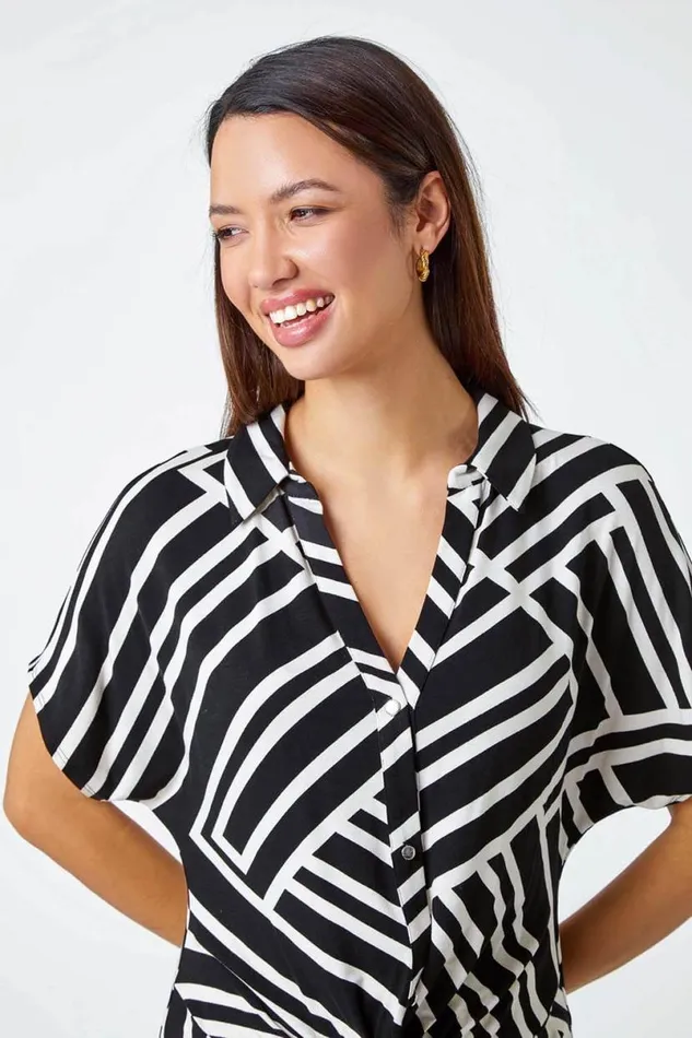 Black Geometric Print Twist VNeck Stretch Top Women Roman Tops