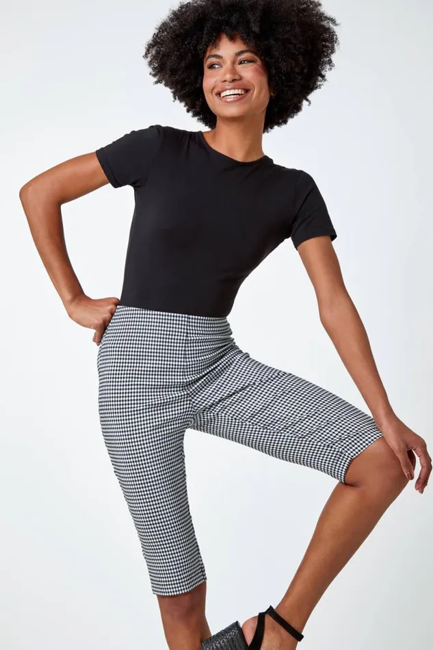 Black Knee Length Gingham Elastic Waist Shorts Women Roman Shorts