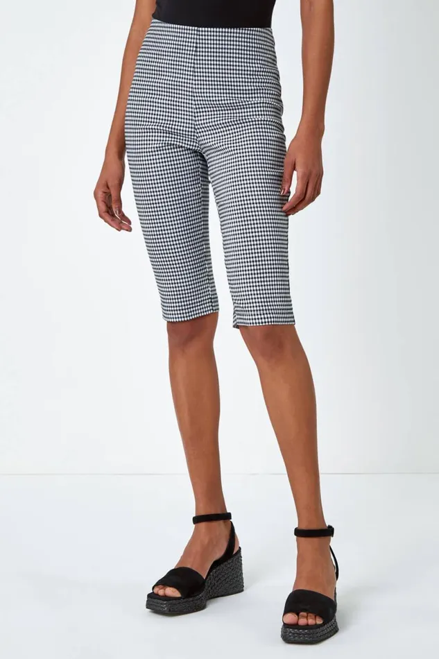 Black Knee Length Gingham Elastic Waist Shorts Women Roman Shorts