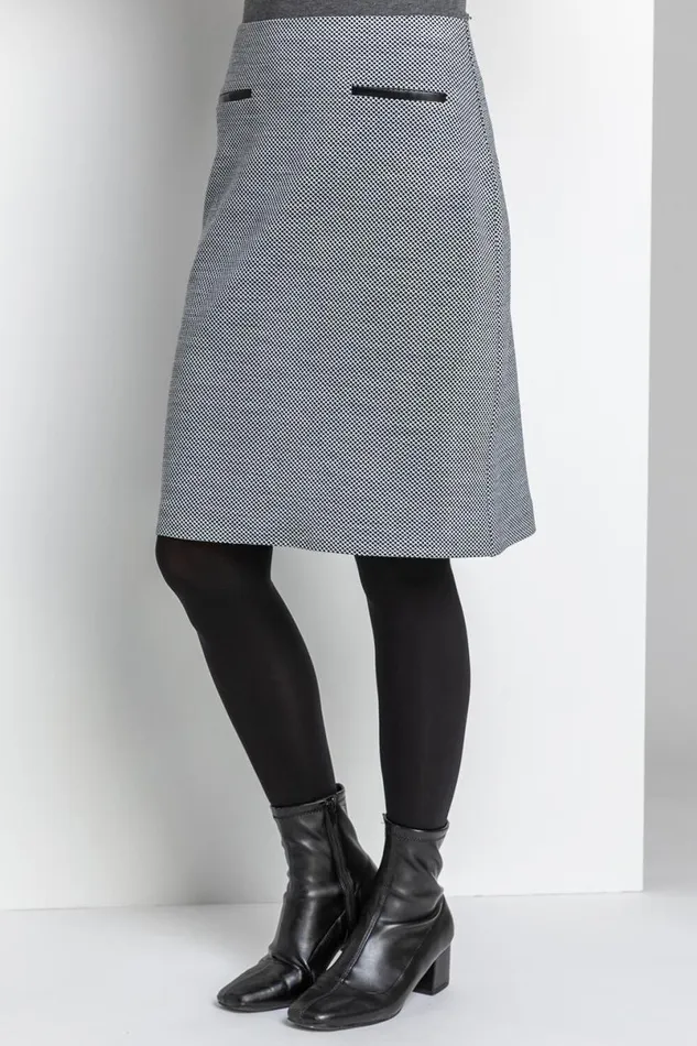 Black Two Tone Textured Elastic Waist Skirt Women Roman Skirts