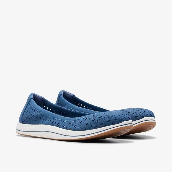 Breeze Roam Blue Women Clarks Flats