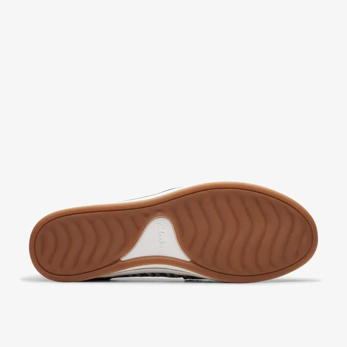 Breeze Step II Black Fabric Women Clarks Flats