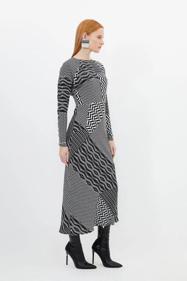 Dresses Women Karen Millen Geo Printed Morocain Woven Crew Neck Midaxi Dress Geo