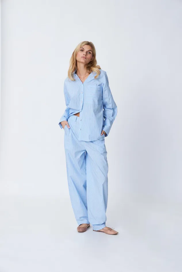 Emily Shirt 8211 Serenity Stripe Women Cras Shirts