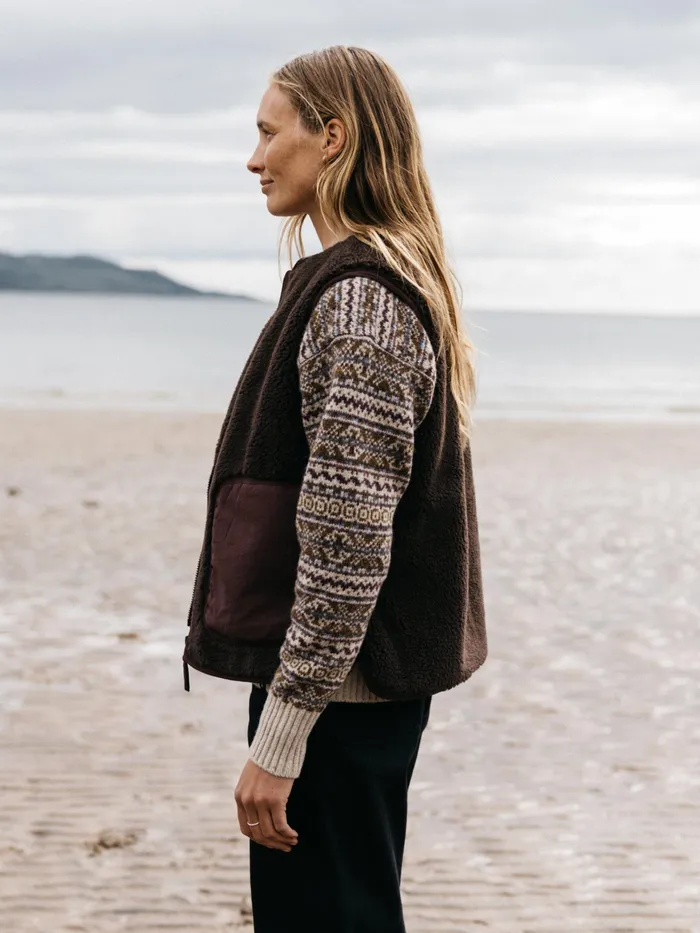 Finisterre Jackets and Coats Women Orsik Fleece Vest Seal Brown