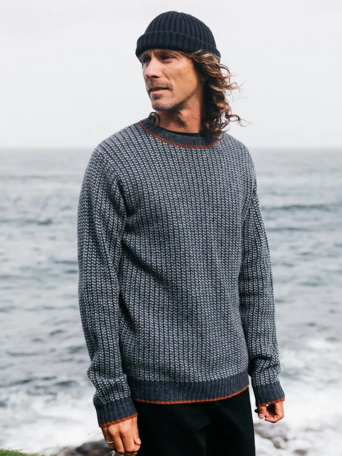 Finisterre Knitwear Men Selfost Nordic Patterned Crew Sweater Navyskydark Rosewood