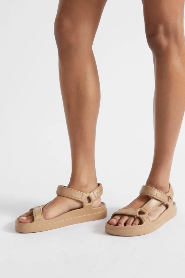 Flats Woman Seed Heritage TriStrap Jelly Sandal Caramel