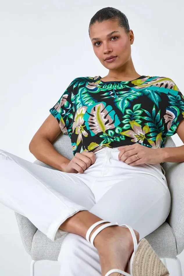Green Tropical Leaf Print Stretch TShirt Women Roman Tops