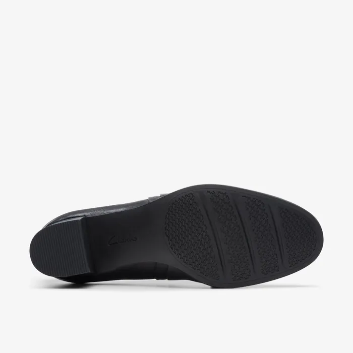 Loken Way Black Leather Women Clarks Heels and Pumps
