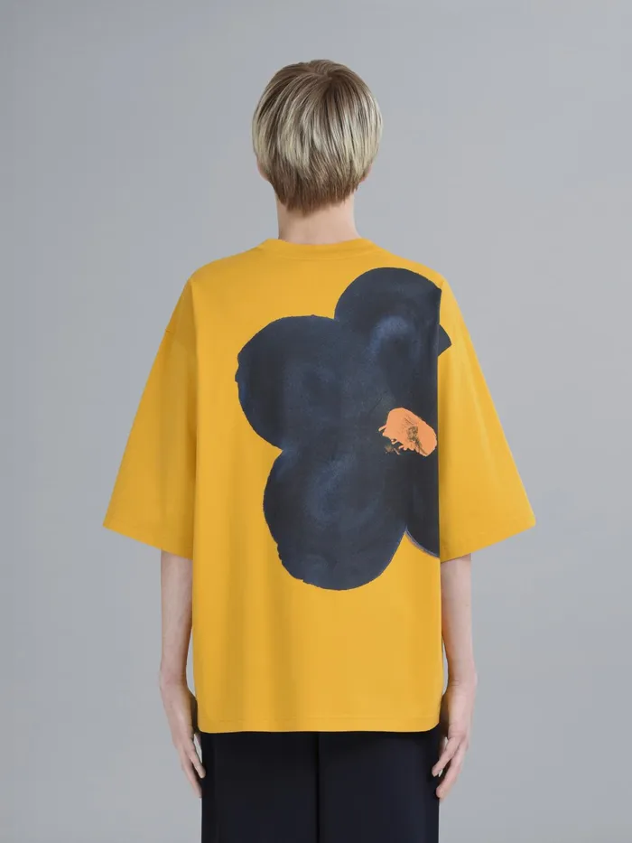 Marni Black Daisy Print Yellow Jersey Crewneck Tshirt Gold Mens Sweatshirts and Tshirts Marni Black Daisy Print Yellow Jersey Crewneck Tshirt Gold Mens Sweatshirts and Tshirts