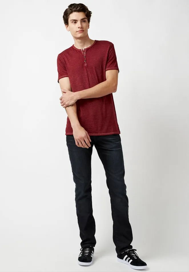 Men Kasum Buttoned Henley TShirt Cranberry Buffalo David Bitton Tops and Tees