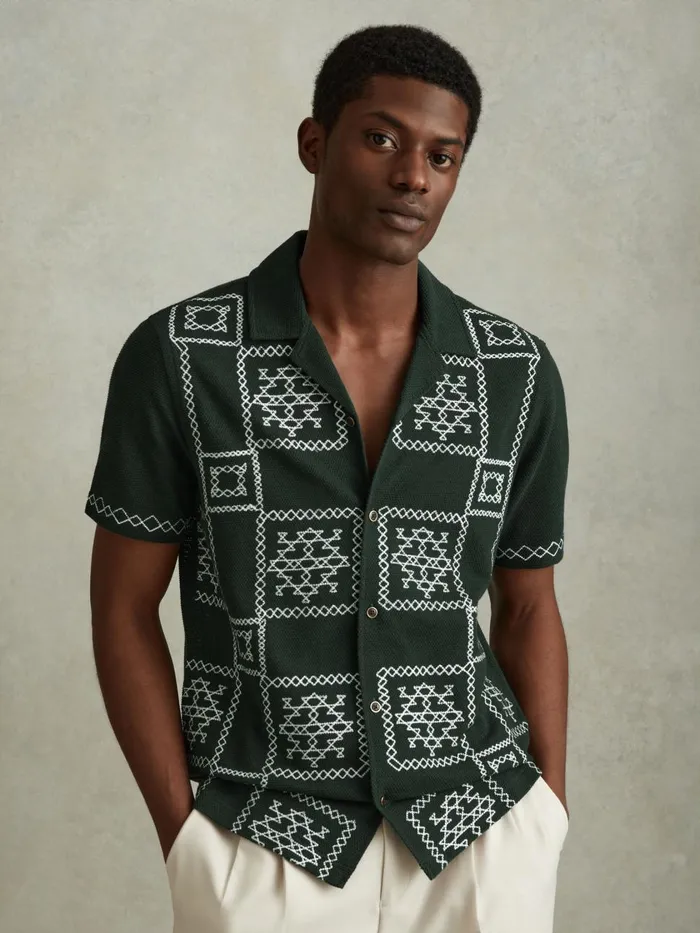 Men Reiss Knitwear Cosmos Textured Embroidered Cuban Collar Shirt Greenecru
