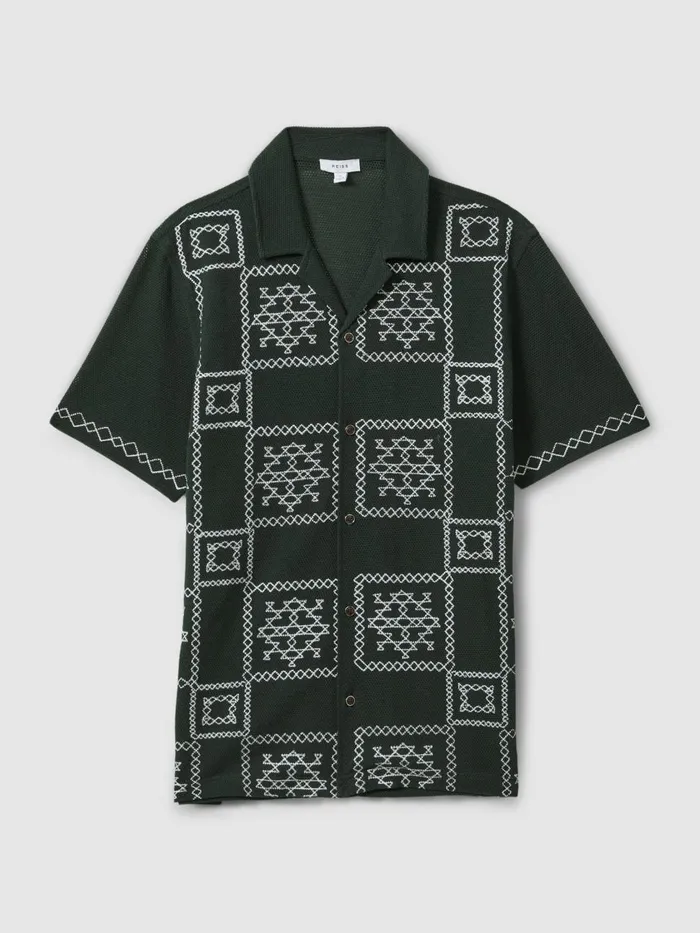 Men Reiss Knitwear Cosmos Textured Embroidered Cuban Collar Shirt Greenecru