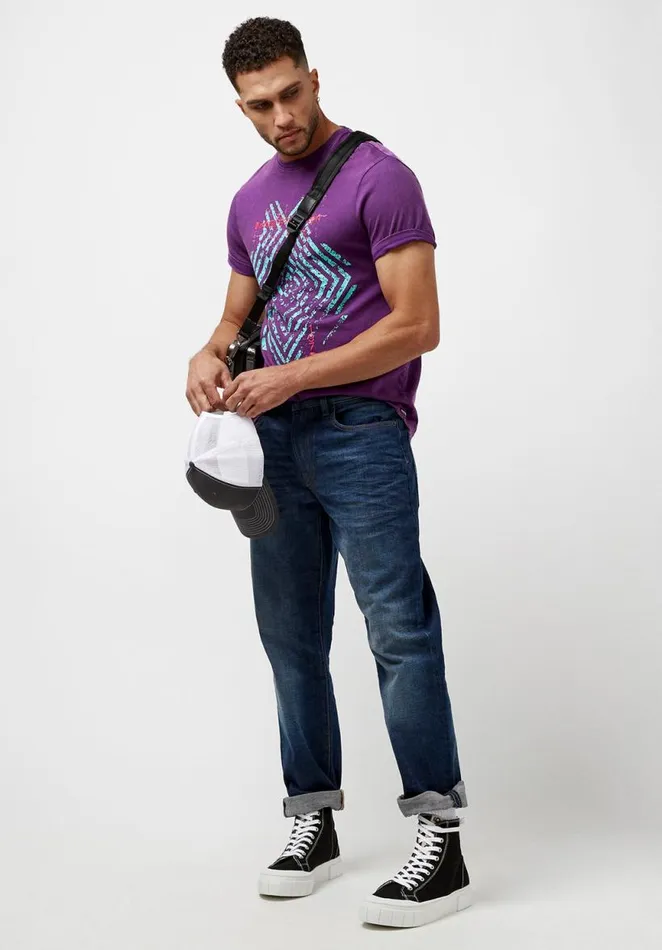 Men Tabiss Acid Wash TShirt Petunia Buffalo David Bitton Tops and Tees