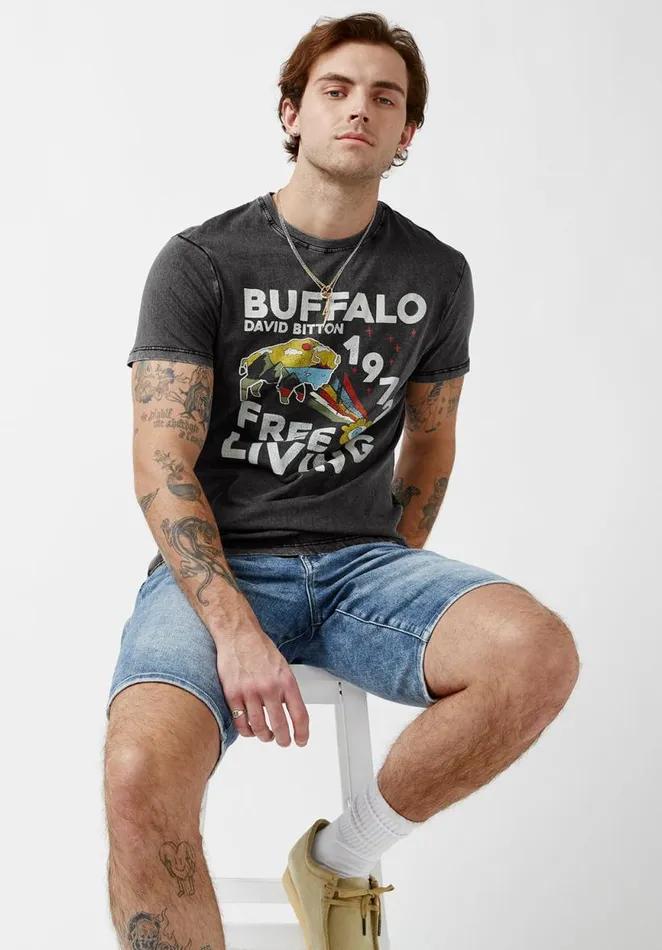 Men Tatew Black ShortSleeve Mens TShirt Black Buffalo David Bitton Tops and Tees