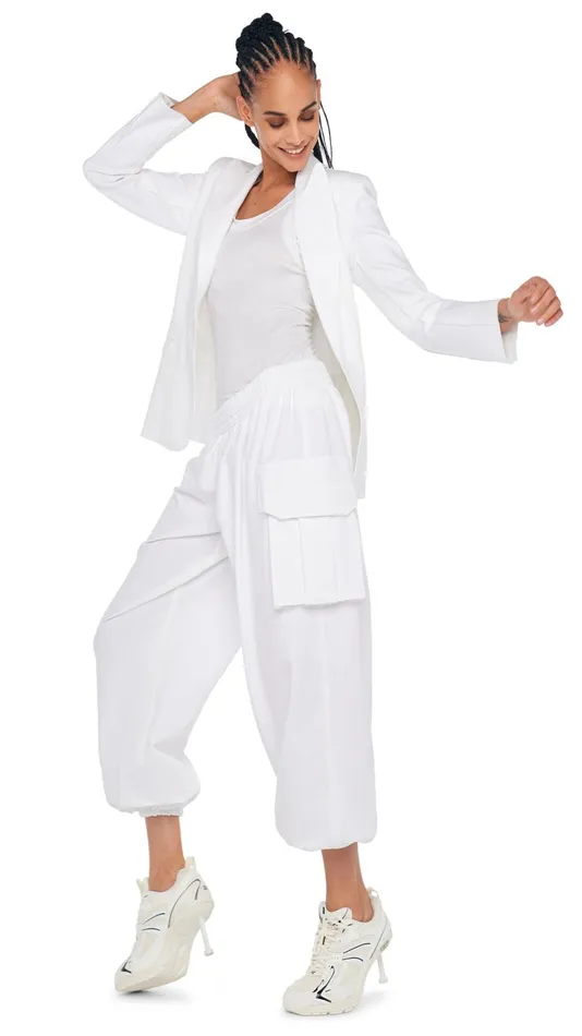 Norma Kamali Jackets CLASSIC SINGLE BREASTED JACKET Snow White 8211 Clothing Norma Kamali Jackets CLASSIC SINGLE BREASTED JACKET Snow White 8211 Clothing