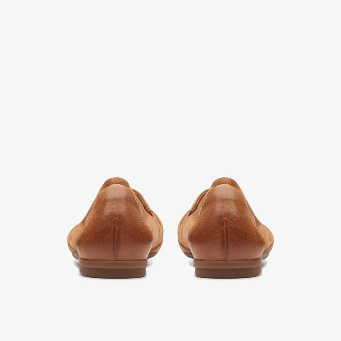 Rena Way Tan Women Clarks Flats