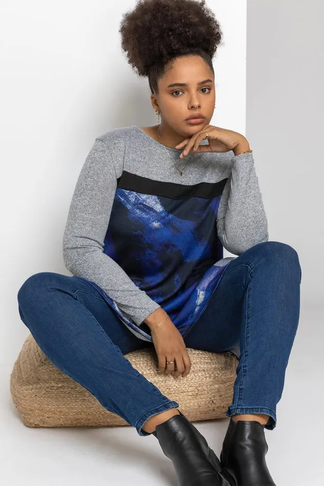 Royal Blue Curve Abstract Print Contrast Top Women Roman Tops
