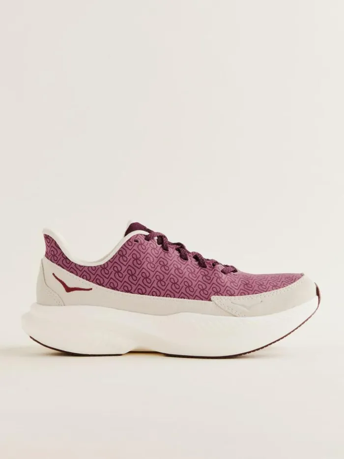 Shoes The Reformation HOKA X Reformation Mach 6 LS Monogram Syrah Savvy Red
