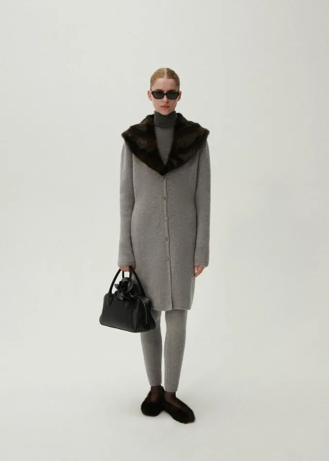 Shop Magda Butrym Knitwear Faux Fur Trim Cashmere Cardigan In Light Grey Shop Magda Butrym Knitwear Faux Fur Trim Cashmere Cardigan In Light Grey
