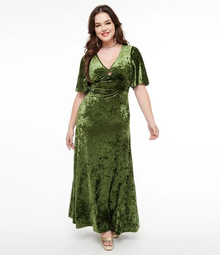 Smak Parlour 1970s Mossy Green Velvet Cutout Maxi Dress Dresses Unique Vintage Maxi