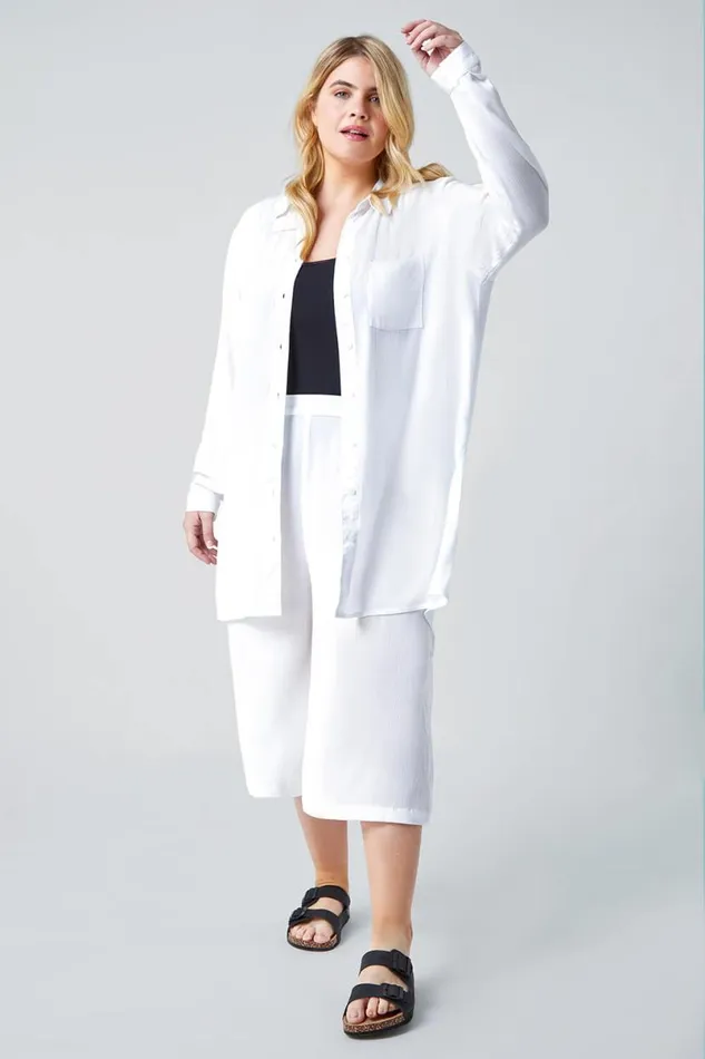 White Curve Crinkle Relaxed Longline Shirt Women Roman Tops
