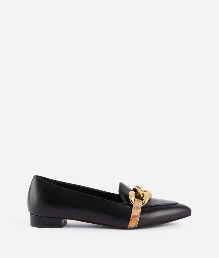 Woman Flat Shoes Alviero Martini Polished Leather Pointed Toe Loafers With Maxi Chain Detail Black