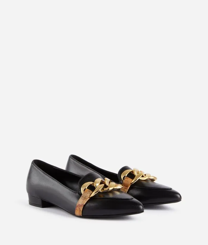 Woman Flat Shoes Alviero Martini Polished Leather Pointed Toe Loafers With Maxi Chain Detail Black