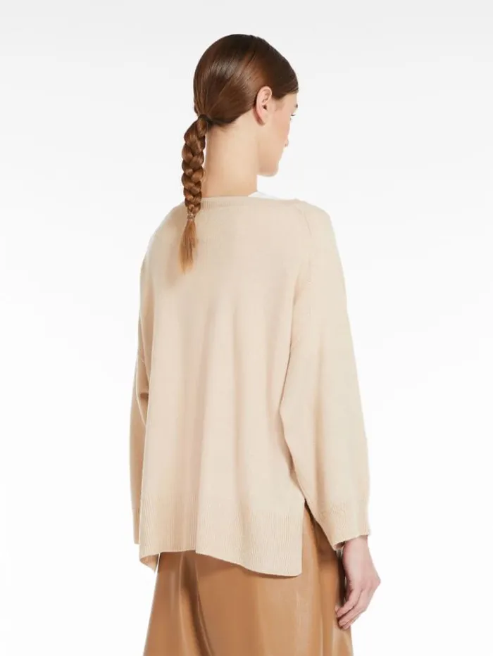 Woman Oversized Cashmere Knit Beige Maxmara Knitwear And Sweatshirts Woman Oversized Cashmere Knit Beige Maxmara Knitwear And Sweatshirts