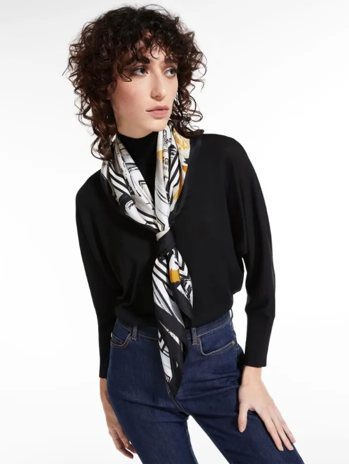 Woman Printed Silk Foulard Dark Grey Maxmara Scarves And Foulards Woman Printed Silk Foulard Dark Grey Maxmara Scarves And Foulards