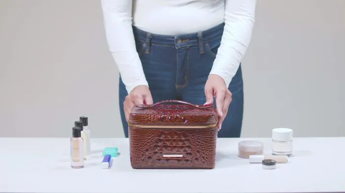 Women Brahmin Cosmetic Cases and Travel Charmaine Daisy Batik Melbourne