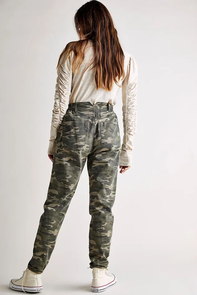 Women Printed Jeans Free People OneTeaspoon Pioneer Skinny Jeans Camo