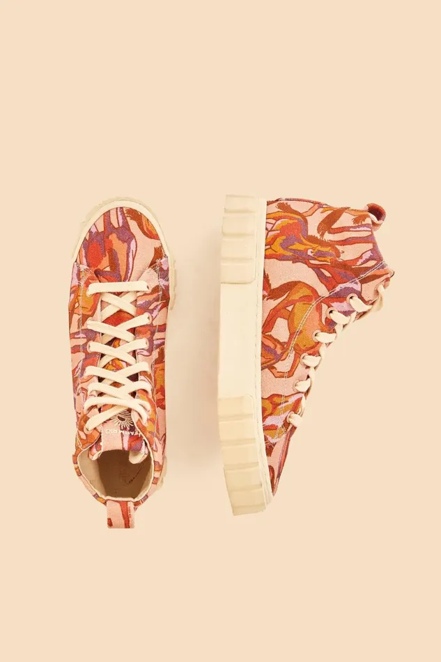 Women Rose Wild Horses Flatform Sneaker Wild Horses Rose FARM Rio Boots and Sneakers Women Rose Wild Horses Flatform Sneaker Wild Horses Rose FARM Rio Boots and Sneakers