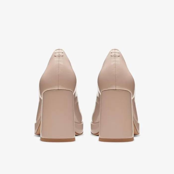 Zoya 85 Court Sand Patent Women Clarks Heels and Pumps